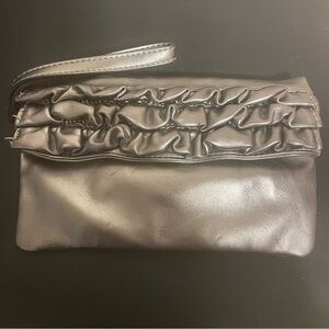 Vintage Elle Metallic Gray Wristlet Ruffled‎ Clutch